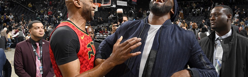 华体会app-文斯·卡特：科比与Gigi安息吧 这个世界真的非常想念你们